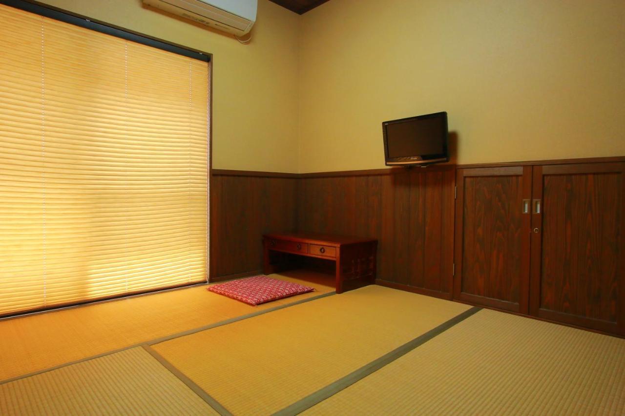 Family Ryokan Kawakyu With Showa Retro, Private Hot Spring Ibusuki Exterior photo